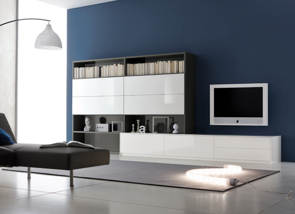 05 002